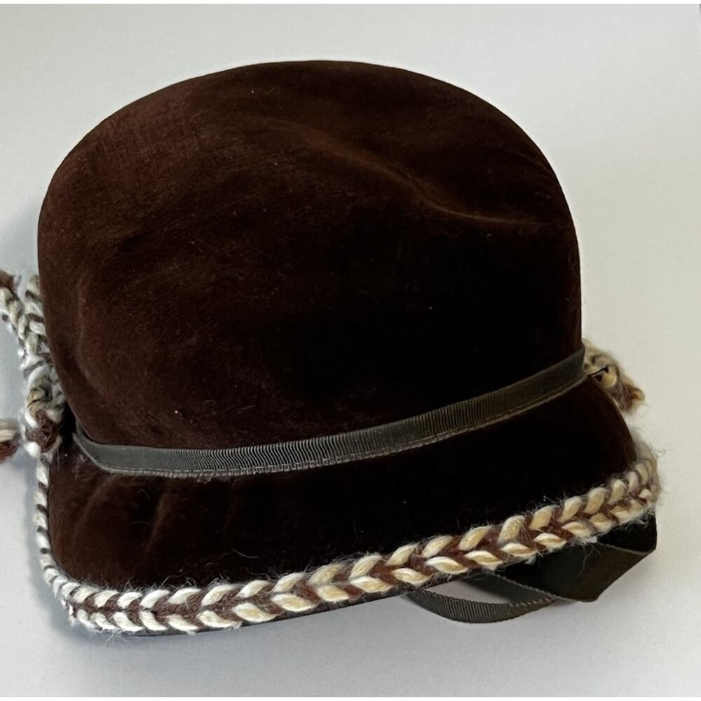 Vintage 40s 50s Girls Hat Petit Chapeau by Richard Englander Brown Felt Bonnet
